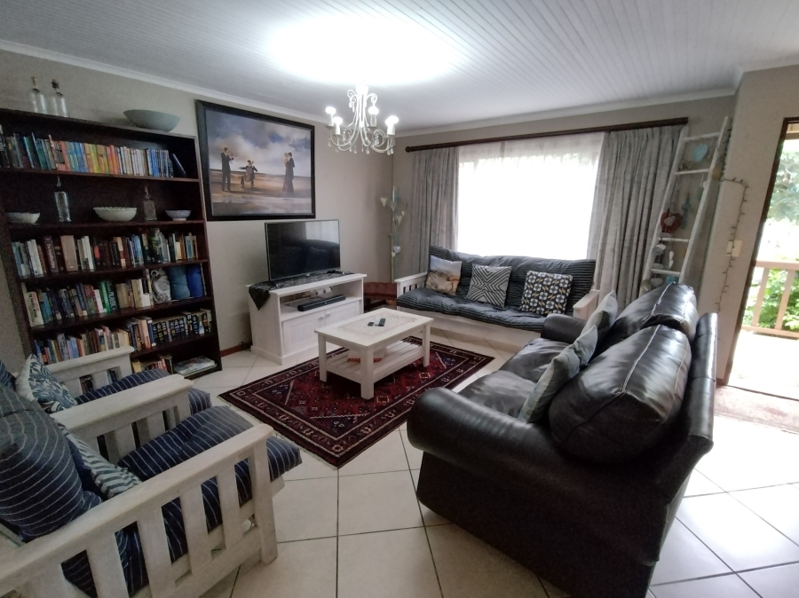 4 Bedroom Property for Sale in Noorsekloof Eastern Cape